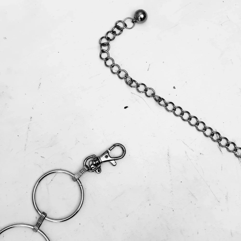 Silver Tone O-Ring Chain Belt Adjustable Lobster Clasp Waist Accessory Y2K Edgy
